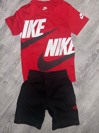 Ensemble Nike
