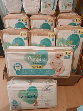 385 couches Pampers harmonies New baby neuf