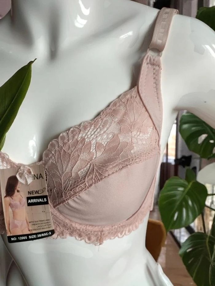 Soutien gorge 85C - photo numéro 2