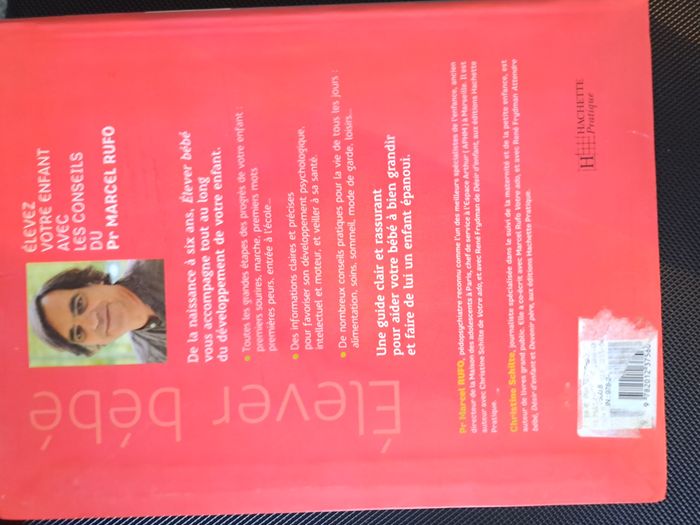 Livre Élever bébé édition 2009 - photo numéro 2
