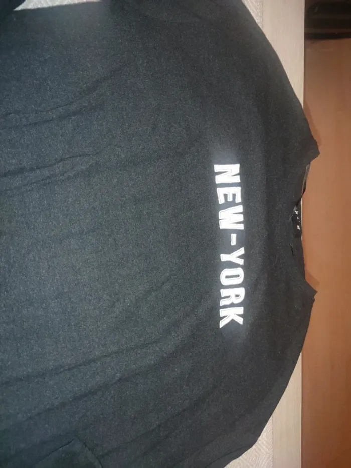 Tee shirt manches longues resserré devant New York Jennyfer 14/16 ans - photo numéro 2