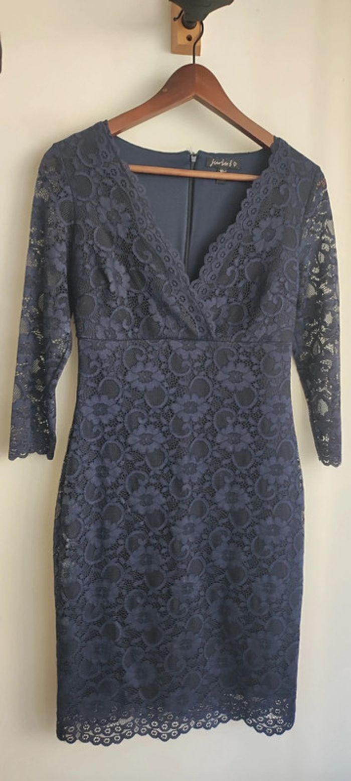 Robe fourreau