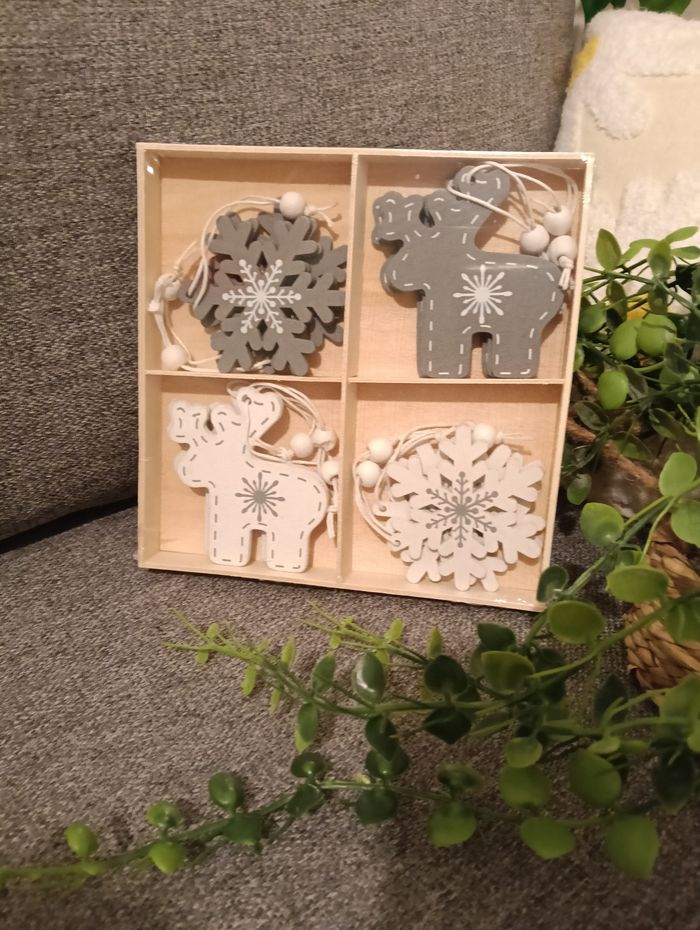 Lot de décorations en bois – Renne & Flocons - photo numéro 2
