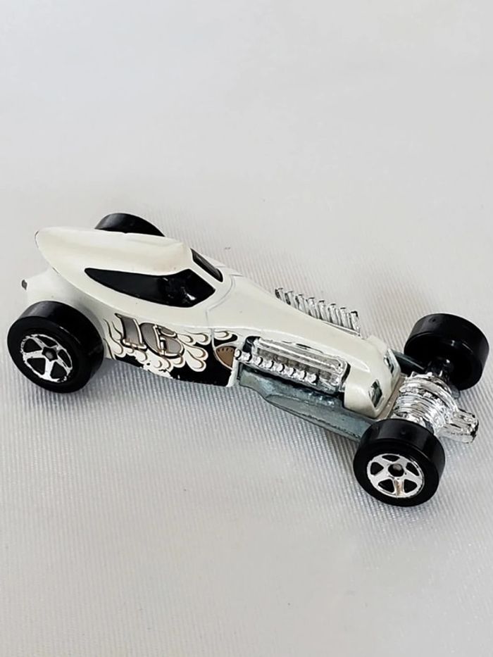 2 Racing cars Hot Wheels Sweet 16 + Way 2 Fast - photo numéro 5