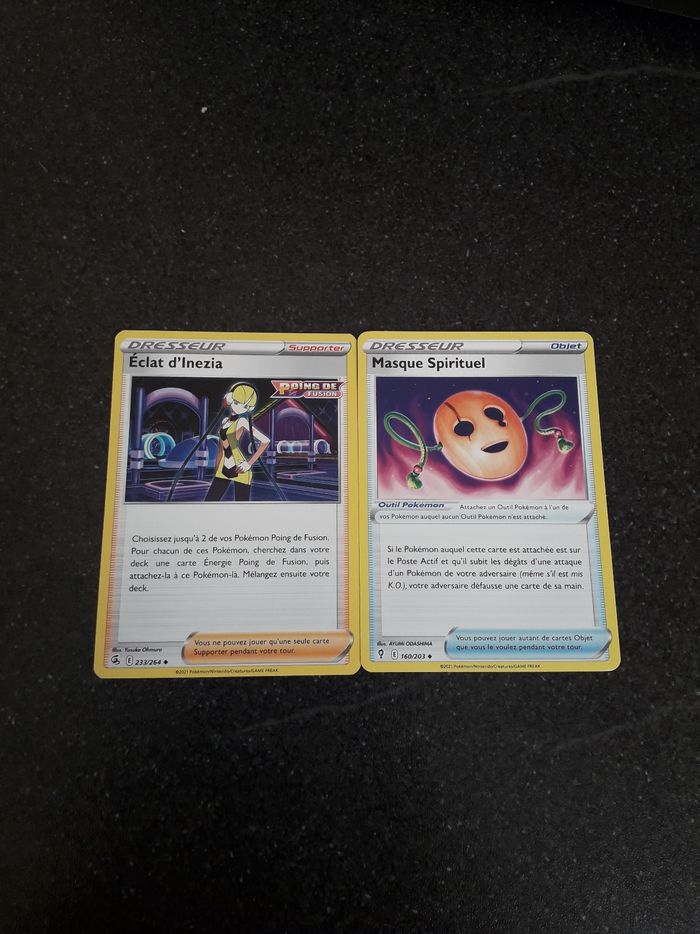Éclat d'Inezia + Masque Spirituel lot de 2 cartes Pokémon neuves