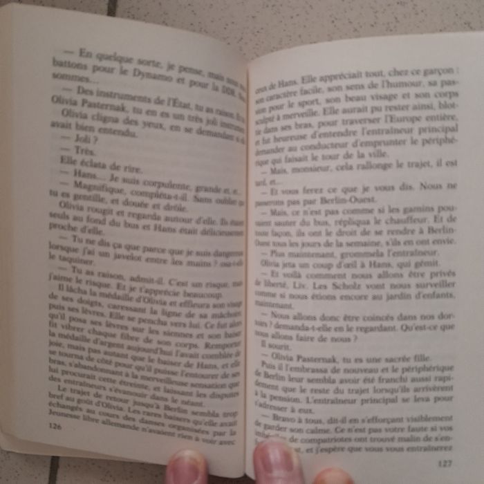 Vend  la sage femme de Berlin - photo numéro 3