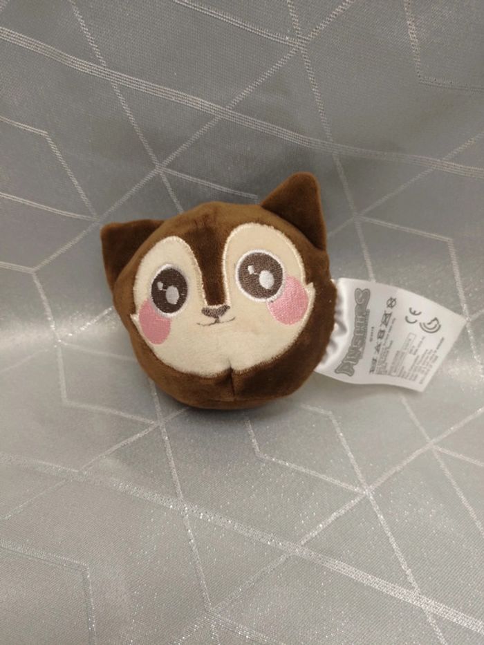 Peluche écureuil marron squishy - Plushies Squishy Collectables - photo numéro 2