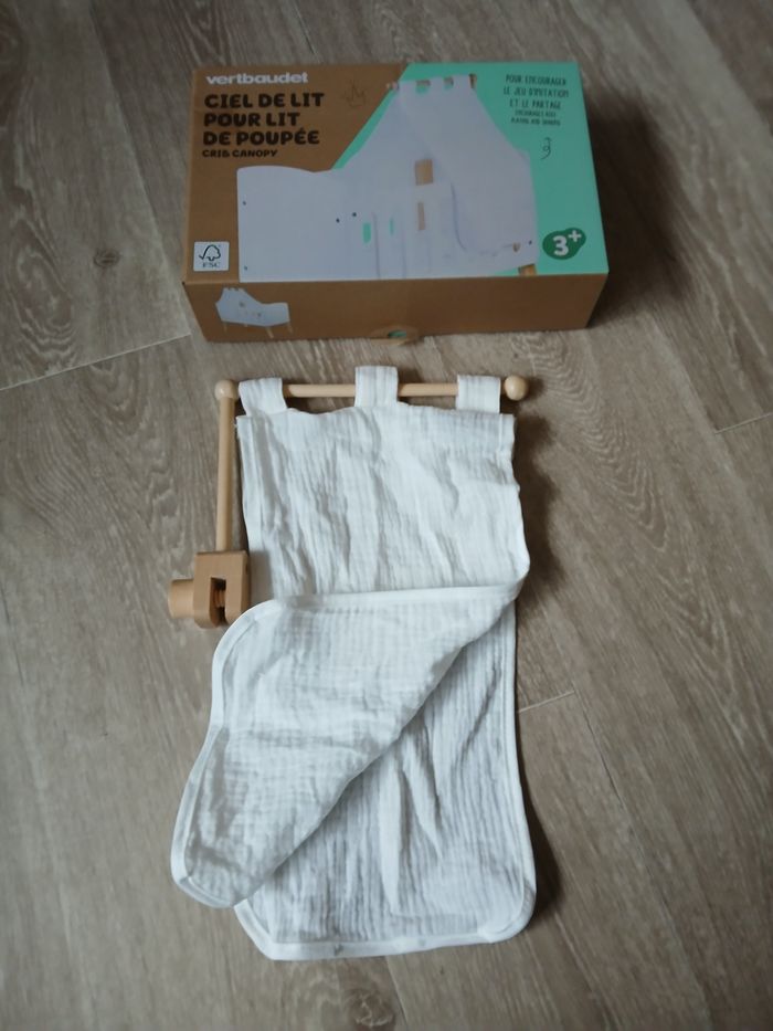 Jouet ciel de lit de poupon neuf en bois - photo numéro 2