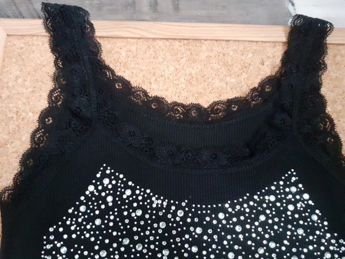 Débardeur à strass - photo numéro 3