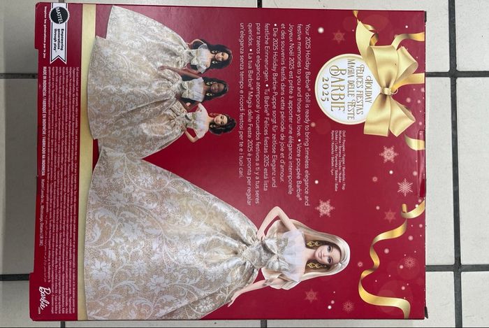 Barbie de Noël 2025