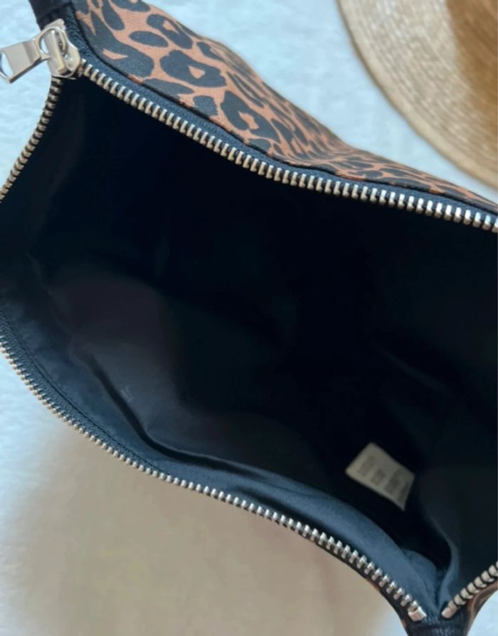 Pochette léopard rive droite - photo numéro 3