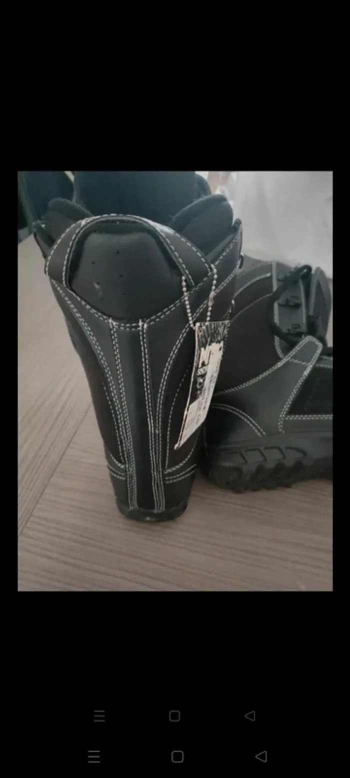 Botte de snowboard neuves avec étiquette valeur 149.95 euros - photo numéro 5