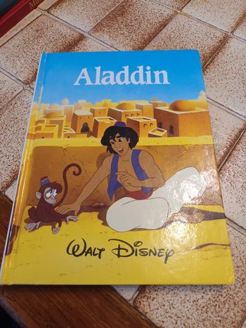 Livre aladdin Walt disney