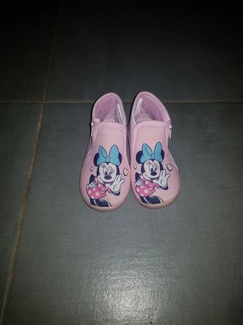 Pantoufles taille 24