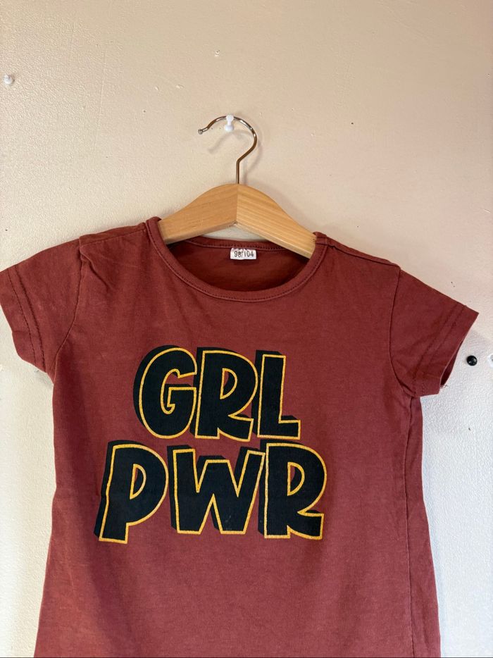 T-shirt fille taille 98/104 - photo numéro 2