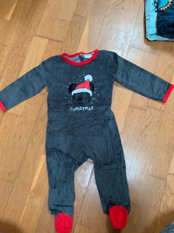 Pyjama Mickey noël 12 mois