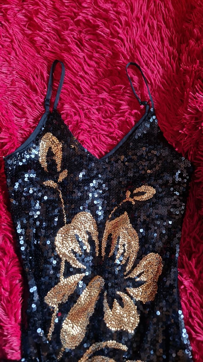 Robe sequins noir/doré 36/38 Neuve - photo numéro 3