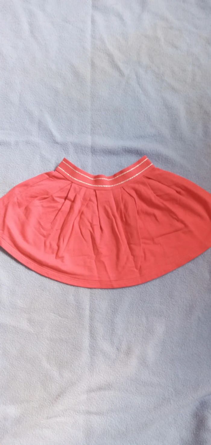 Jupe carrefour taille 2/3 ans