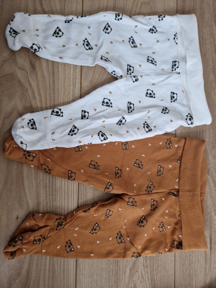 Lot pantalon bébé pied intégré - photo numéro 2