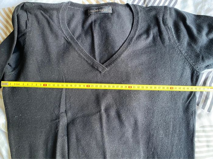 Pull cache-cache col V noir taille 42-44 - photo numéro 4