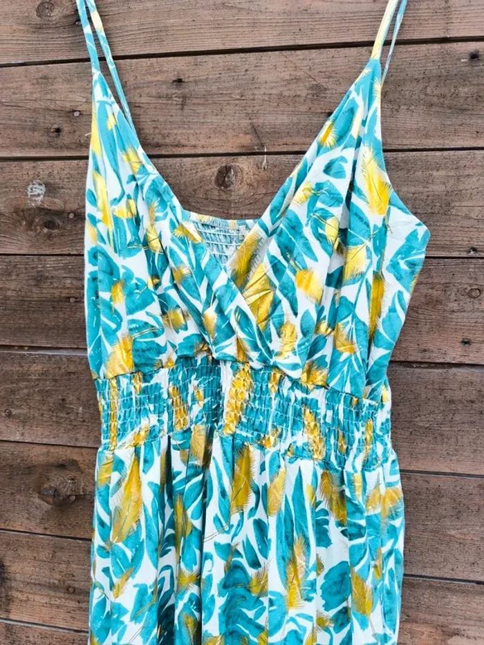 Robe longue imprimée tropicale verte et dorée été taille 40/42 - photo numéro 2