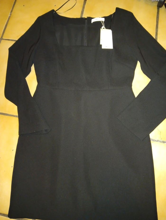 Robe noir