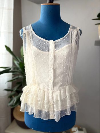 Haut Morgan - fluide en dentelle - crème/blanc - taille 36/S - en très bon état