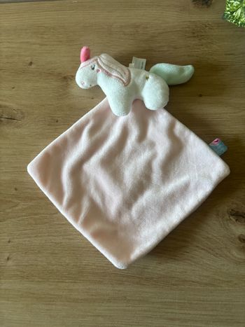 Doudou plat licorne mouchoir rose sucre d orge neuf