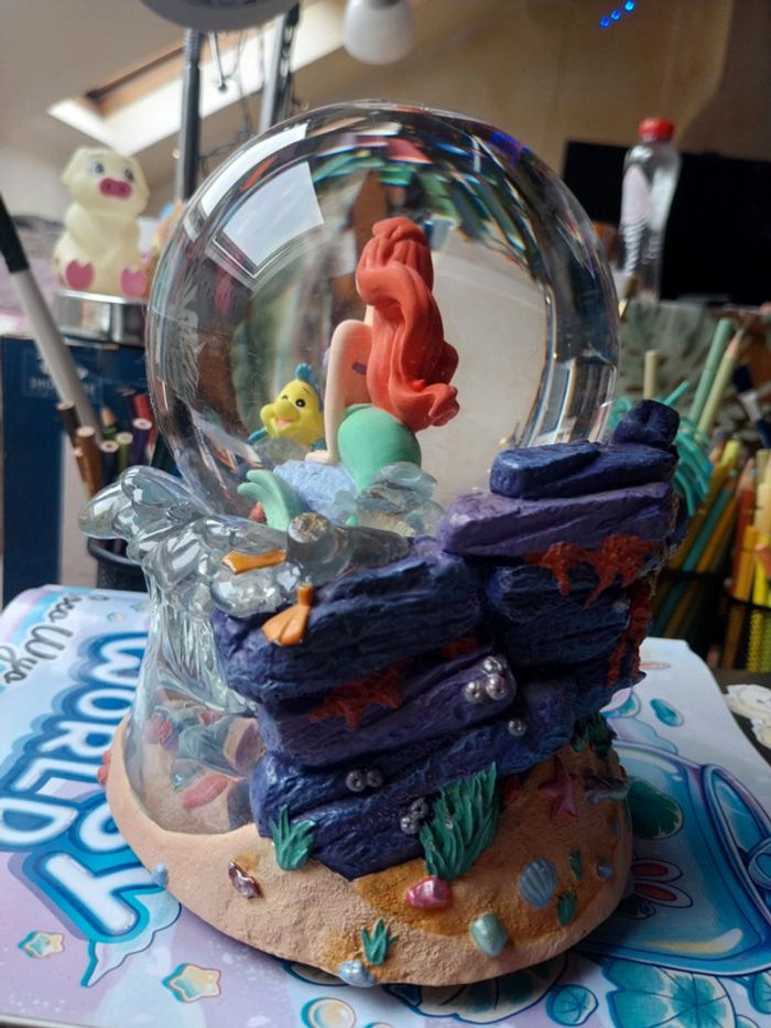 Snowglobe disney disneyland Paris ariel, la petite sirène - photo numéro 4