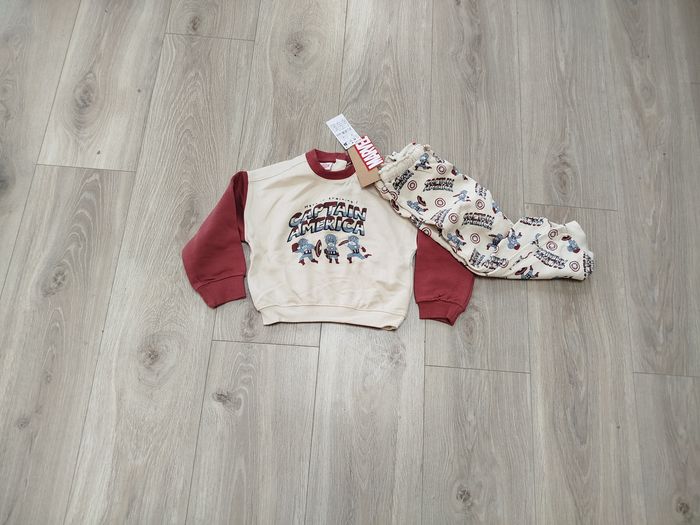 Ensemble captain america 2 ans neuf