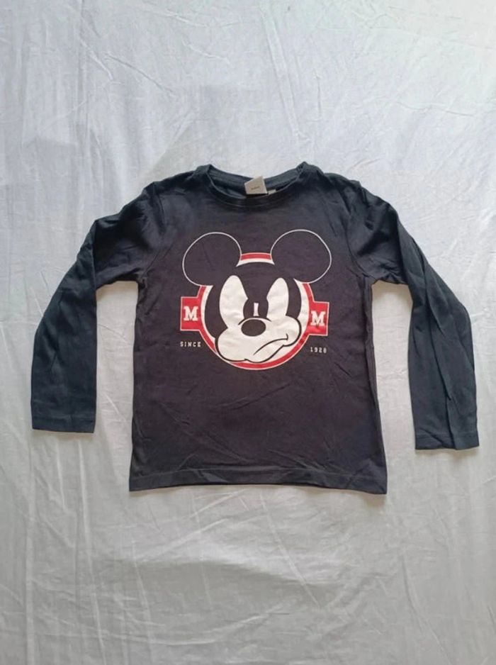T-shirt manches longues Disney (taille 6 ans)