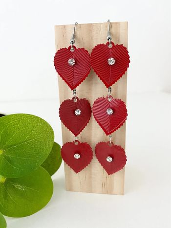 Boucles d’oreilles légères - strass et cœur - neuves