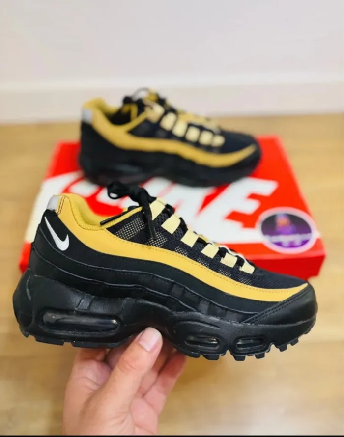 Nike Air Max 95 Black Elemental Gold T37.5