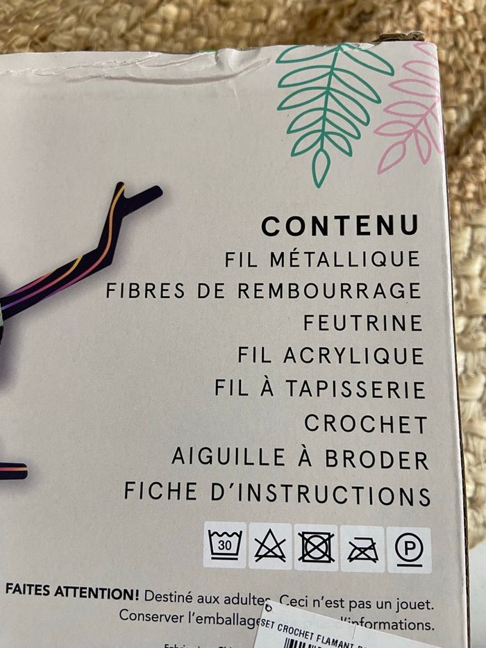 Kit crochet le flamant rose juste ouvert pas utilisé - photo numéro 3