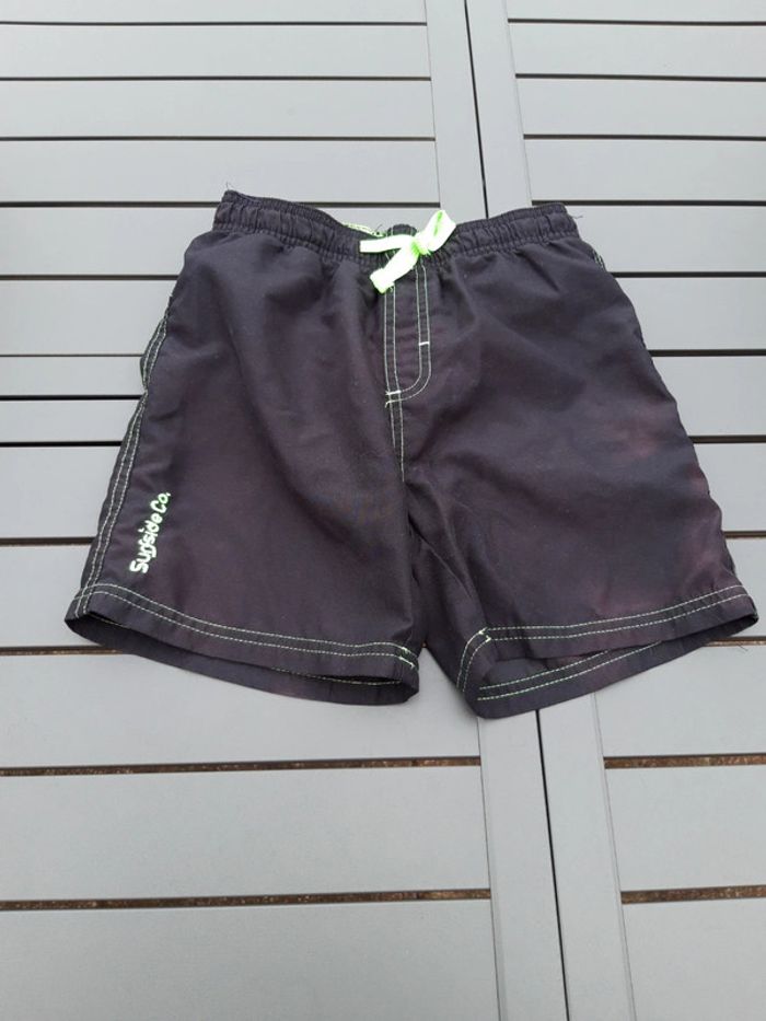 Short noir et vert fluo