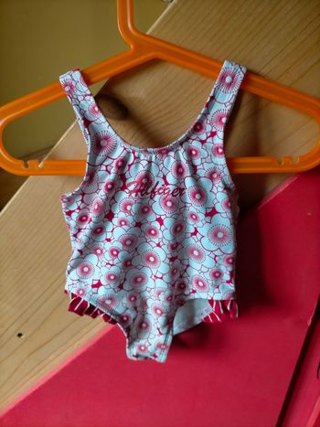 Superbe maillot de bain Tommy Hilfiger 2 ans