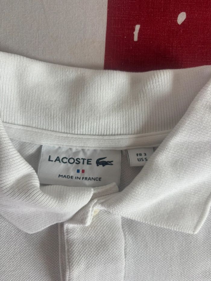 Polo manches longues Lacoste, taille S. Crocodile, bleu, blanc rouge - photo numéro 3