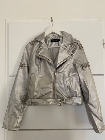 Jolie veste argentée