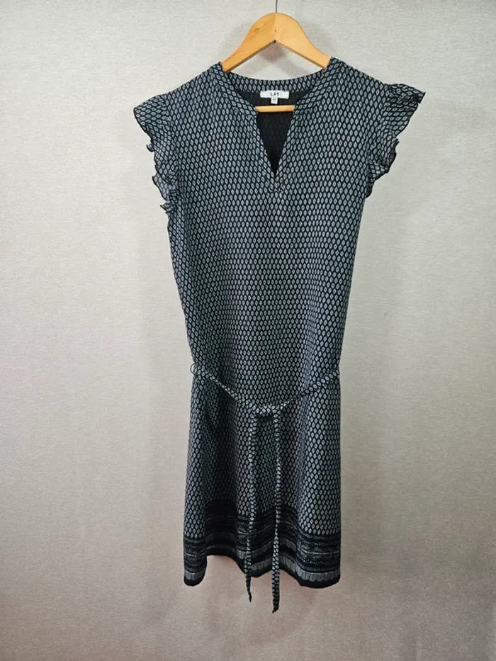 Robe portefeuille à volants