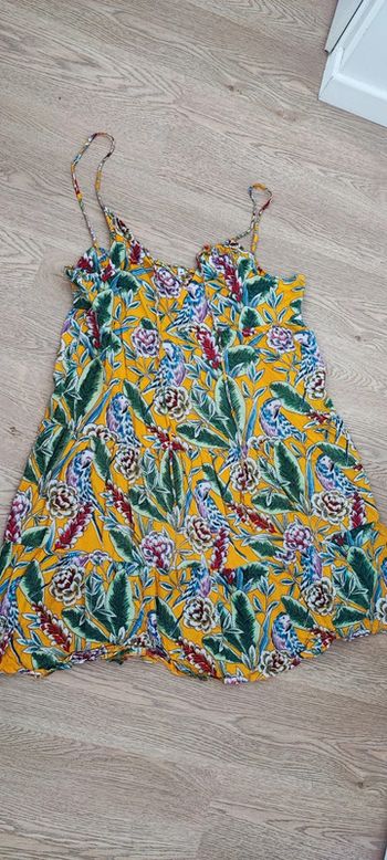 Robe été en très bon état taille 40-42