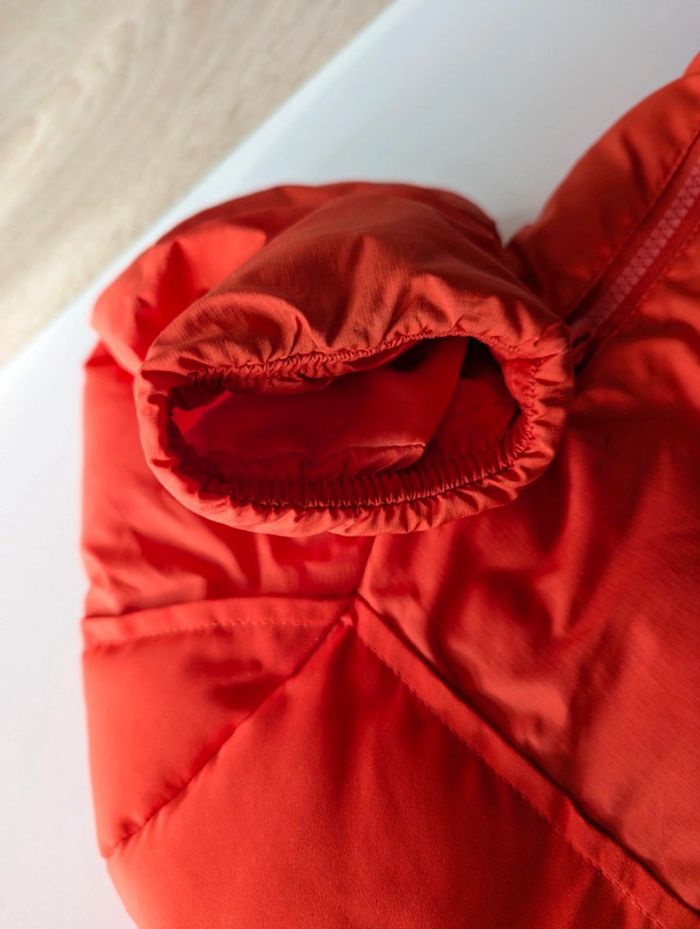 Doudoune rouge chaude à capuche – Taille 2-3 ans /98 cm – Très bon état - photo numéro 14