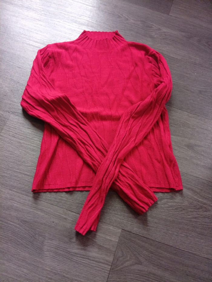 Pull rouge - photo numéro 3