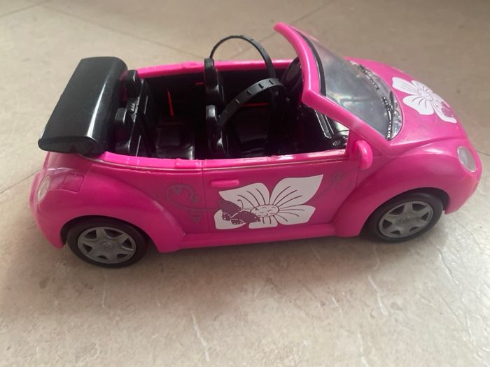 Voiture en jouet de barbie 👧 - photo numéro 2