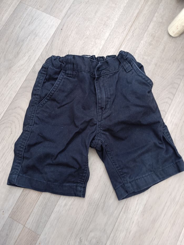 Short bleu marine