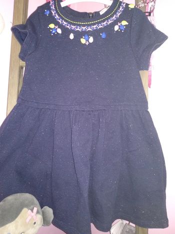 Robe couleur bleu effet pailleté