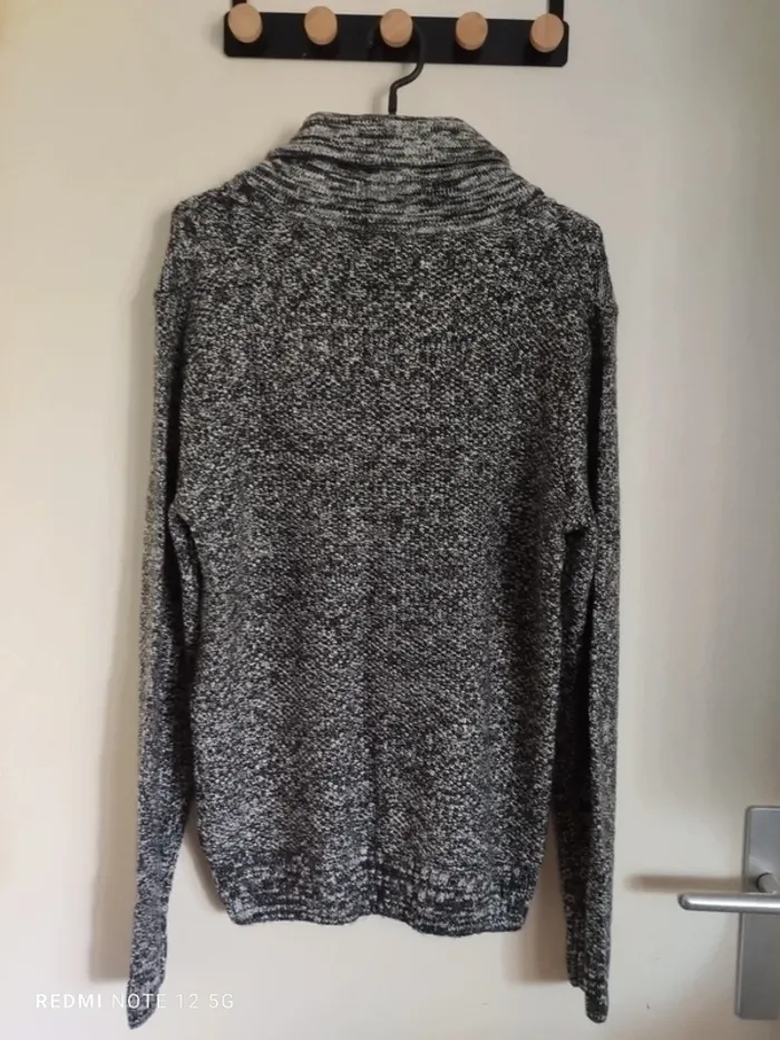Magnifique pull homme taille L - photo numéro 2