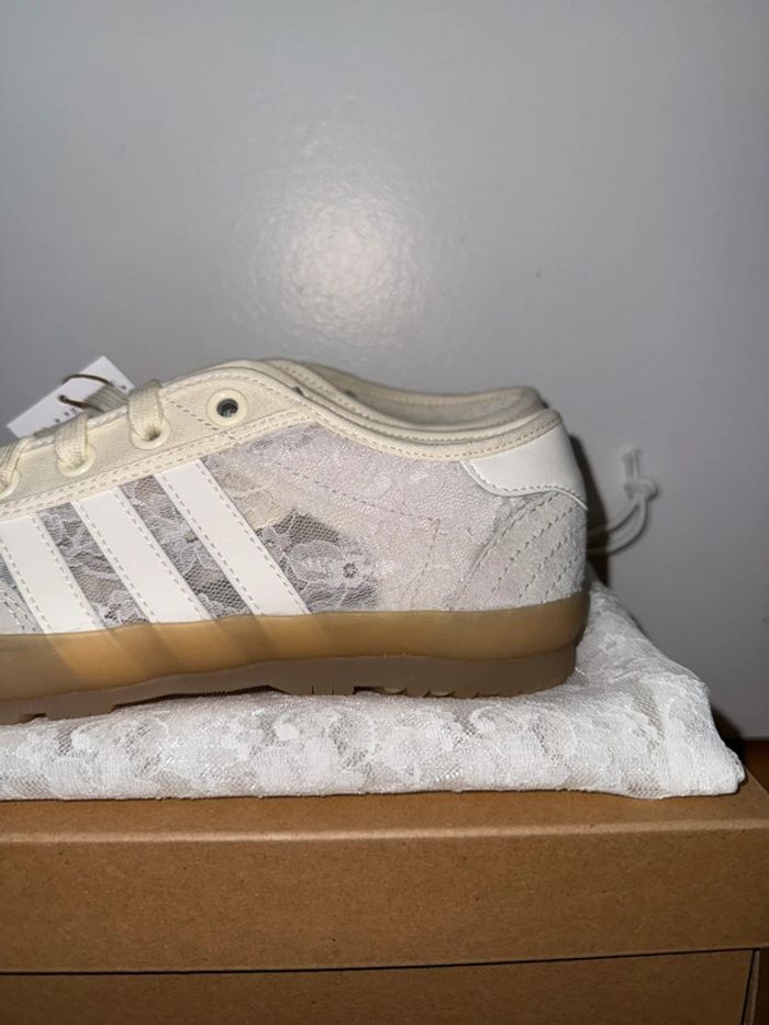 Adidas Tischtennis Naked Copenhagen Silvery Daisy Lace Pack - photo numéro 2