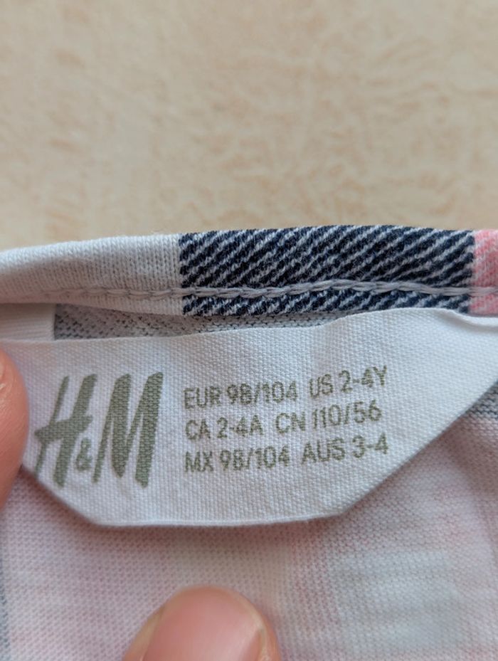 robe H&M 2-4 ans - photo numéro 2