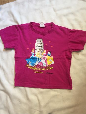 T-shirt pise princesse 6 à 7 ans 