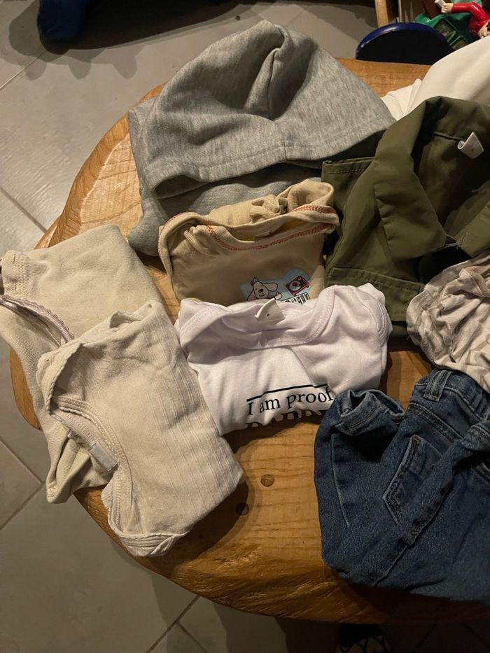 Lot 2. Garçon 6 mois